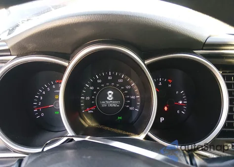 2015 Kia Optima Lx из США, поврежденный, VIN 5XXGM4A77FG467316